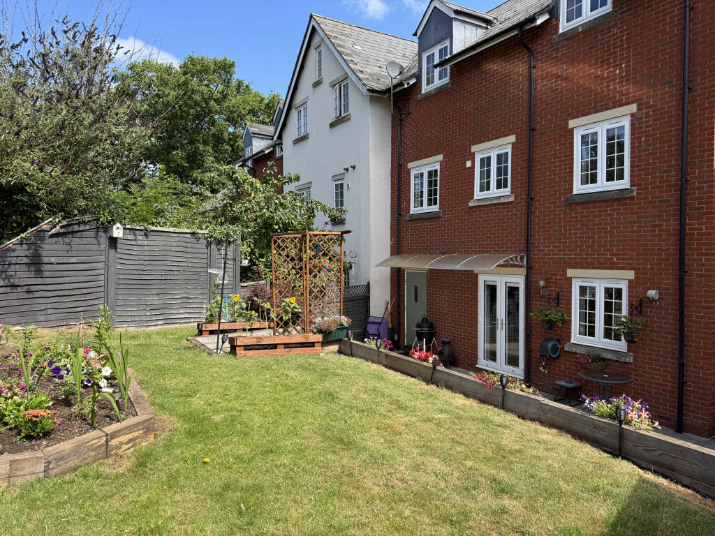 Enclosed Rear Garden