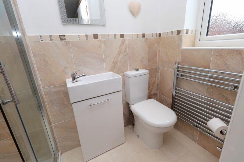 Master Bedroom En-Suite