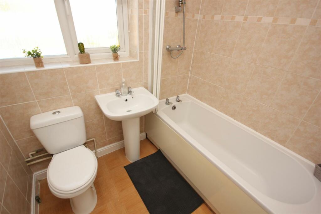 Bathroom.jpg