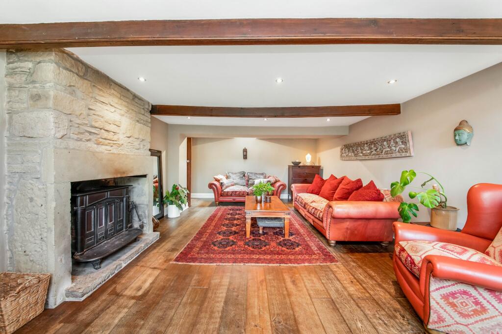 SITTING ROOM