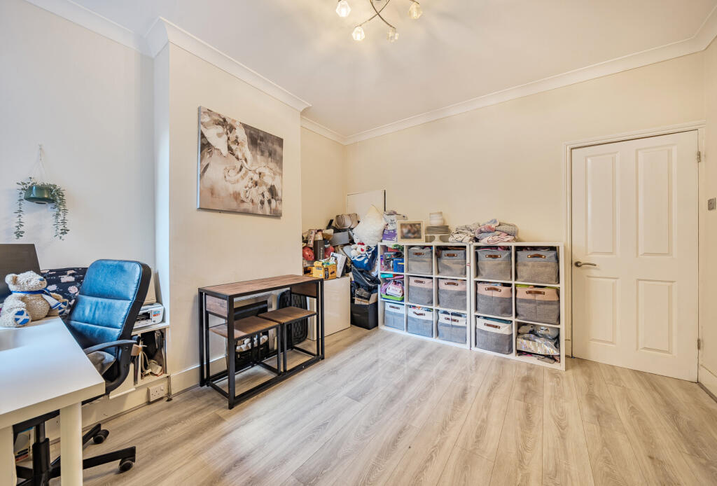 1354249-3-68d52f7...