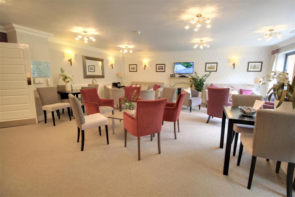 Owners Lounge New.jpg