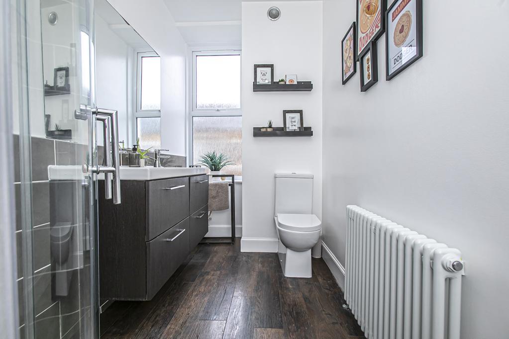ENSUITE SHOWER ROOM