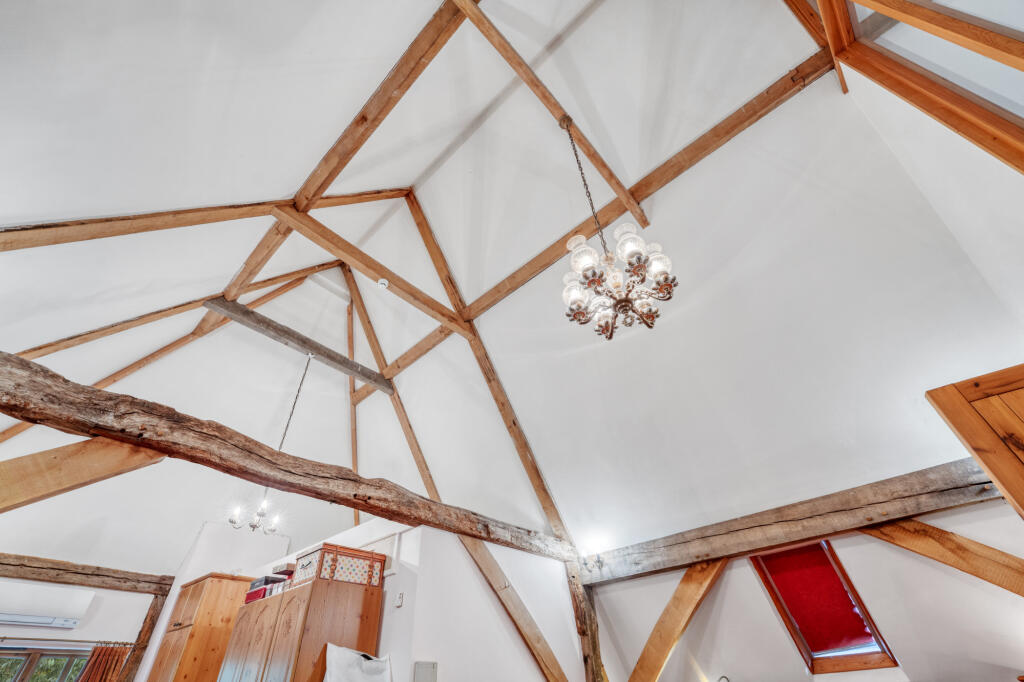 Ceiling first floor