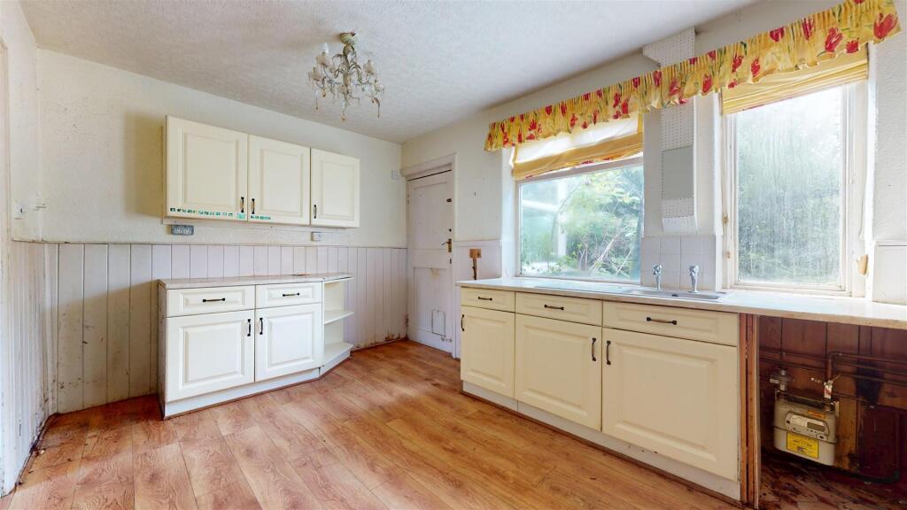 The Crescent Kitchen