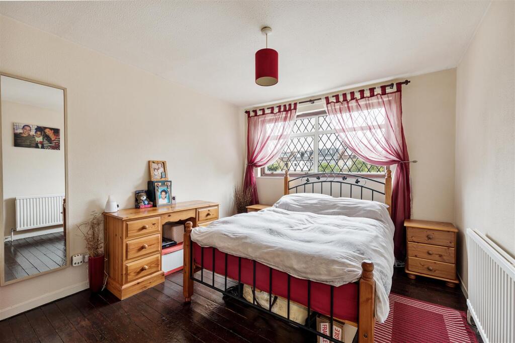 Westmorland Close, E12