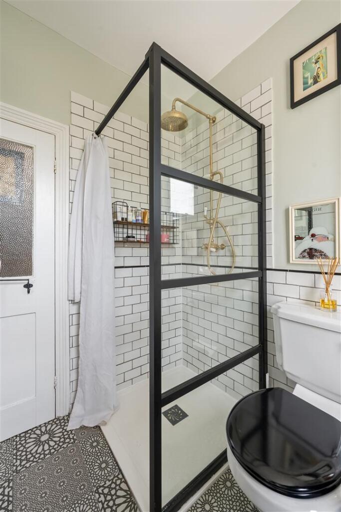 Millicent Road, E10