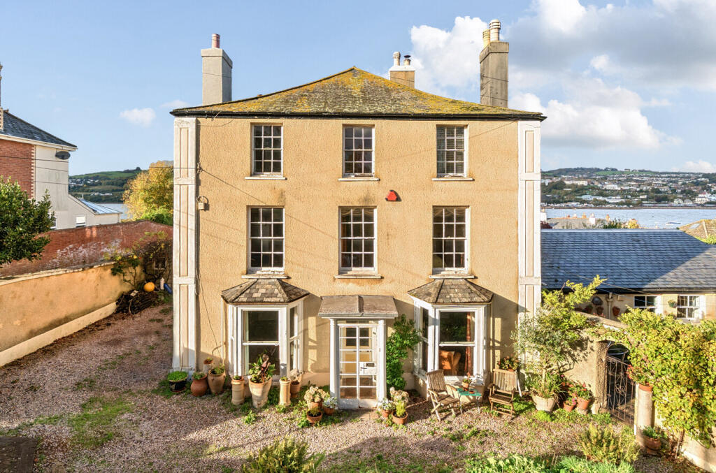 1369263-2-68f6747...