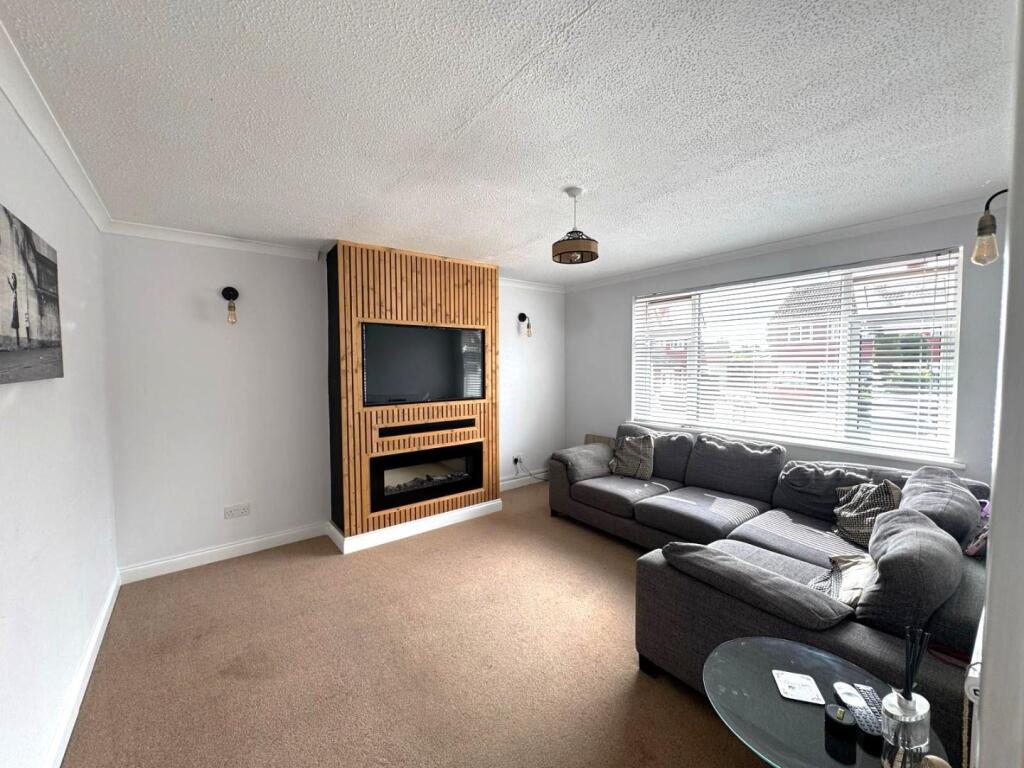 WhatsApp Image 2025-08-14 at 13.02.05_681f26cb.jpg