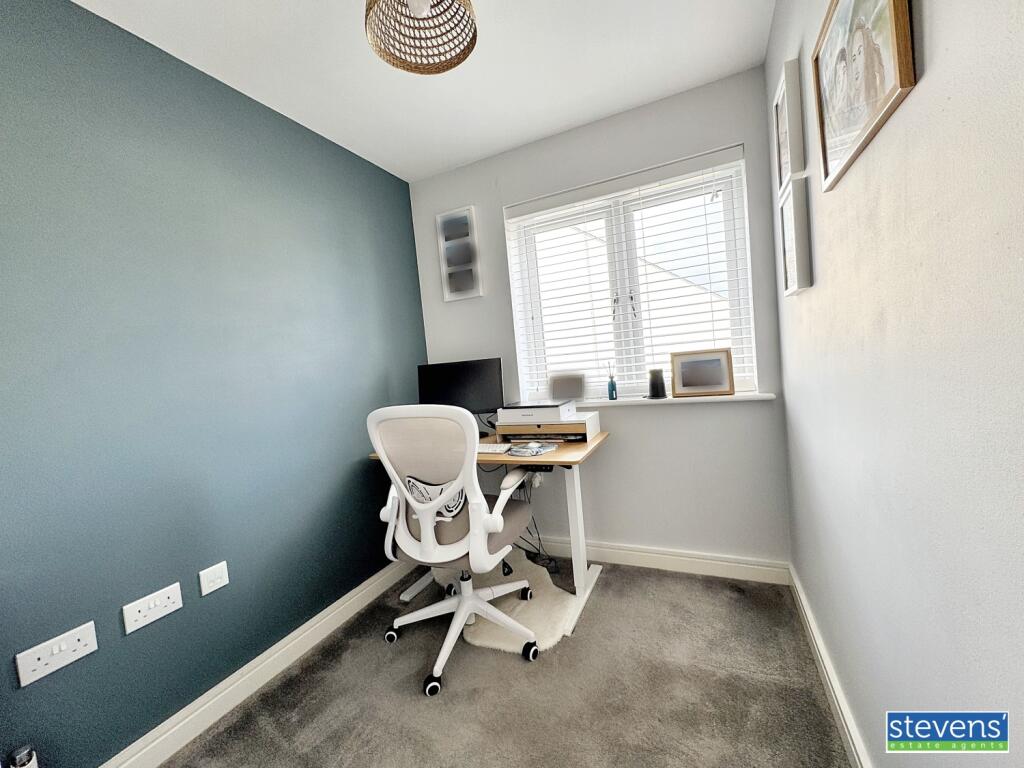 image00026_blurred (1)