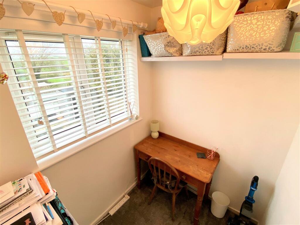 56 Calshot Close Study