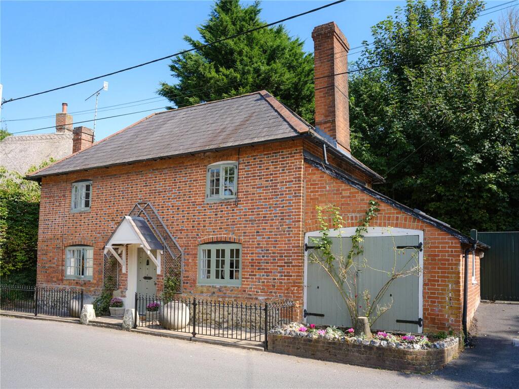 Longstreet, Enford, SN9