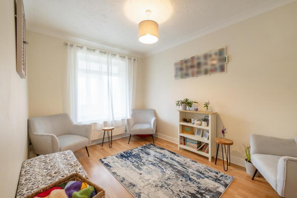 9 Norton Road-12.JPG