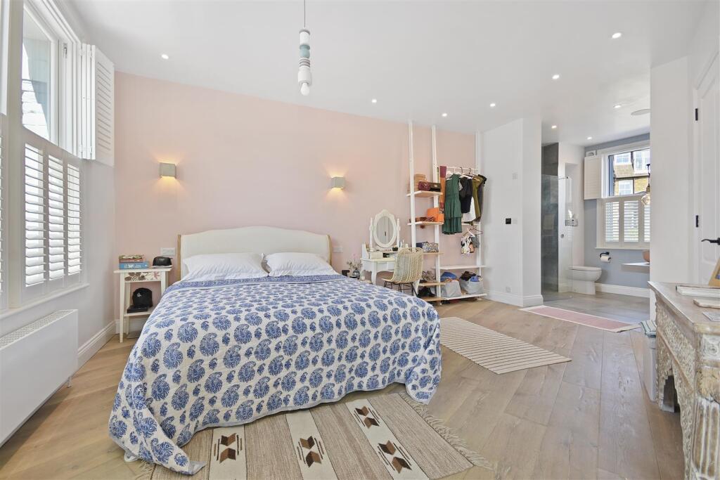 Sulgrave Road - Bedroom.jpg