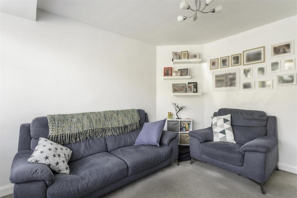 16 Stanley Road-11.jpg