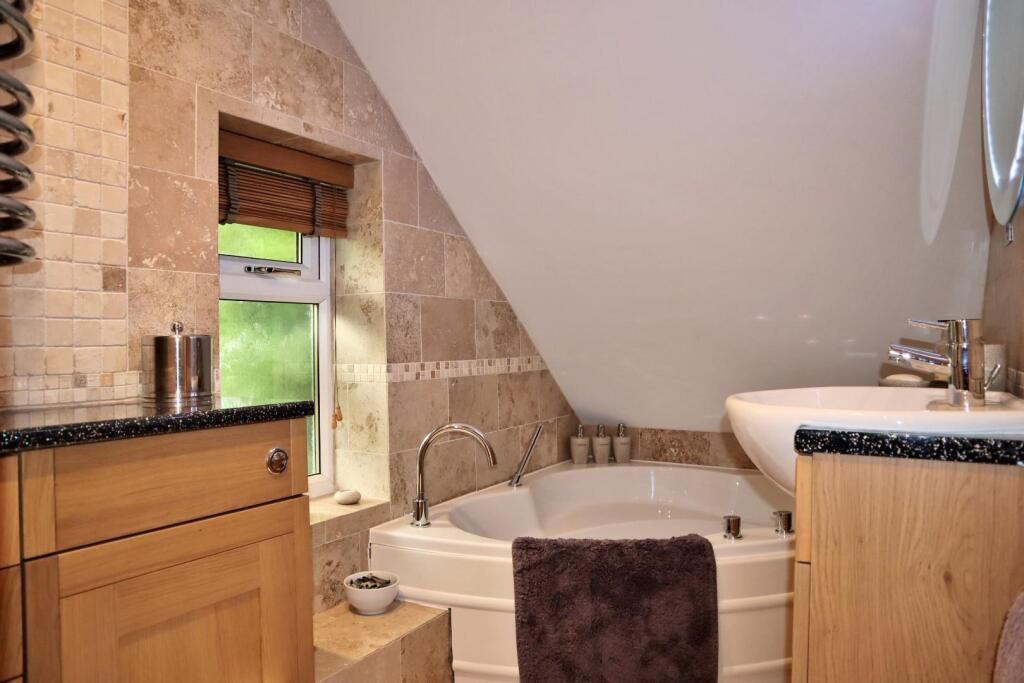 En-suite Bathroom