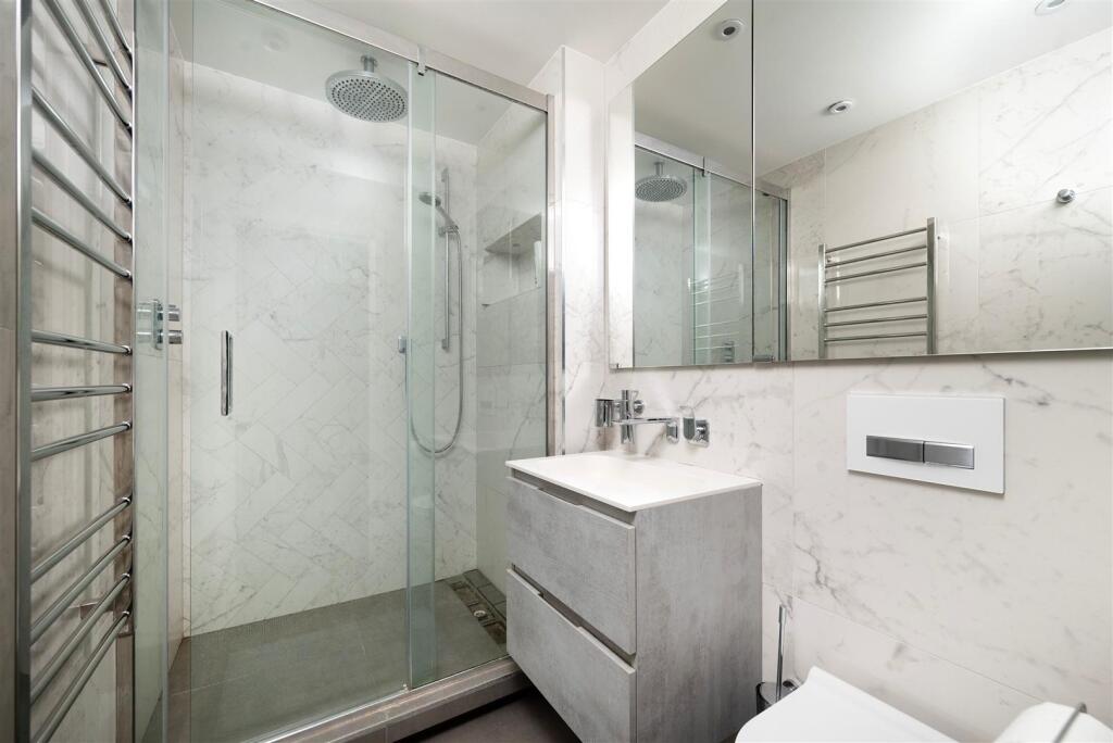 En suite shower room - Winterton House.jpeg