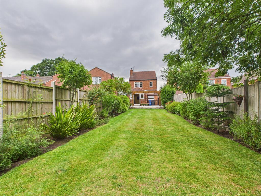 CAM03674G0-PR0566-STILL018