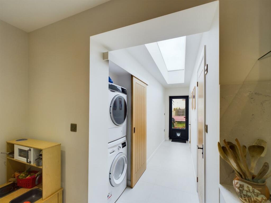 CAM02525G0-PR0047-ST