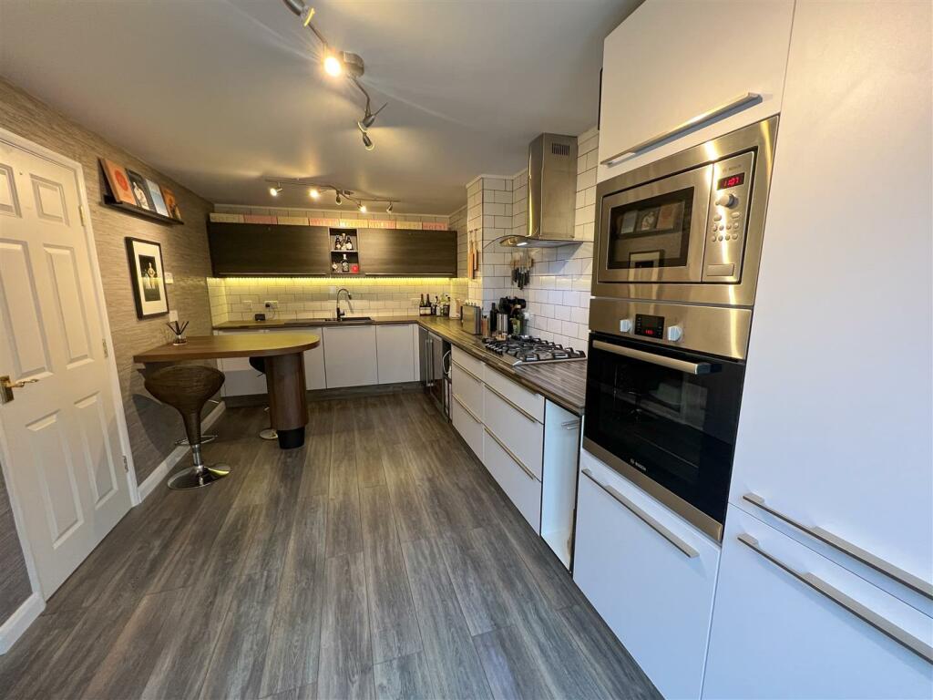 Dining Kitchen D.JPG