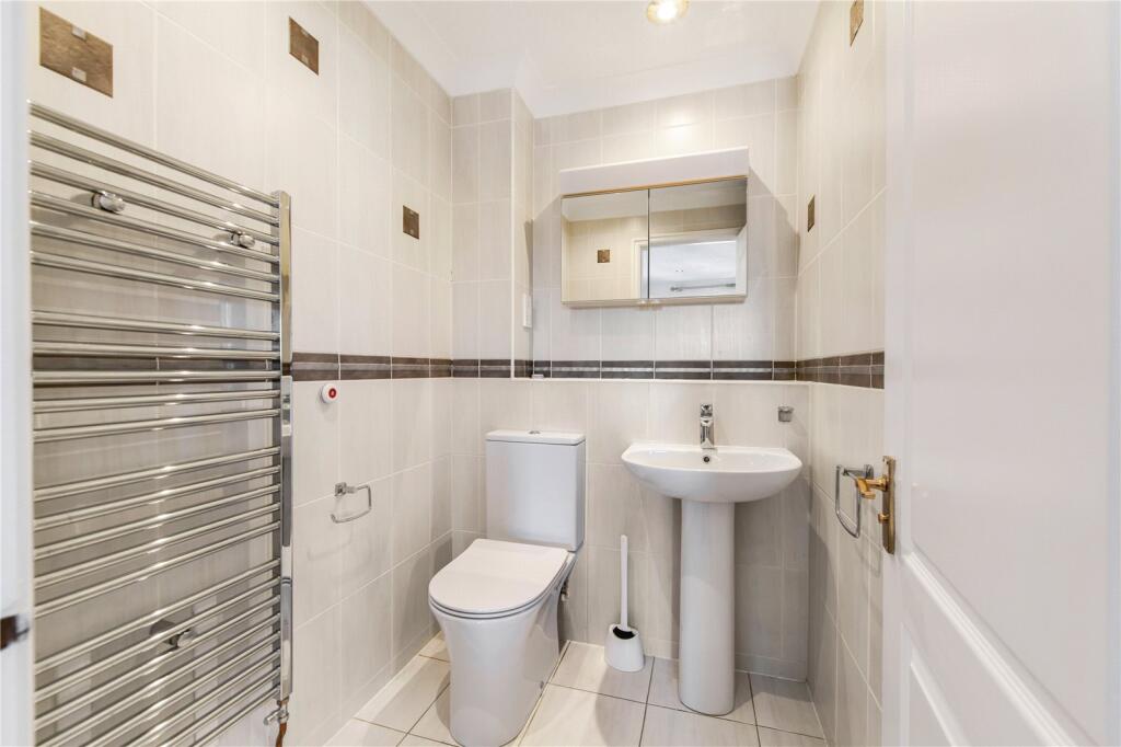 En-Suite Shower