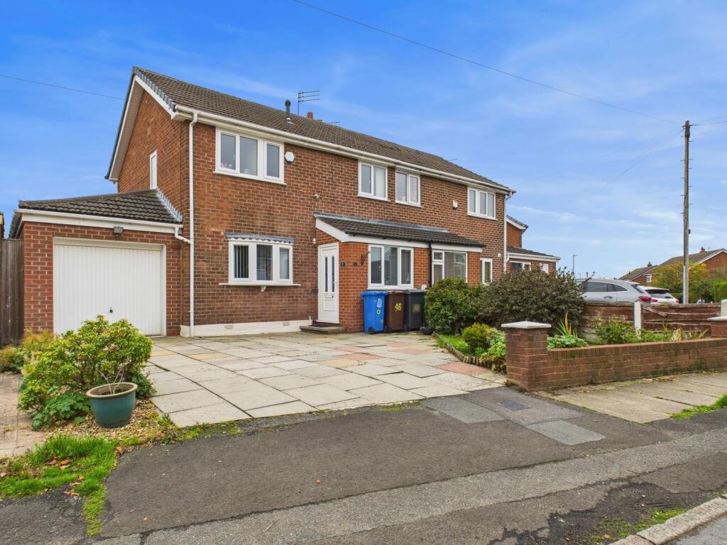 CAM03729G0-PR0149-STILL026