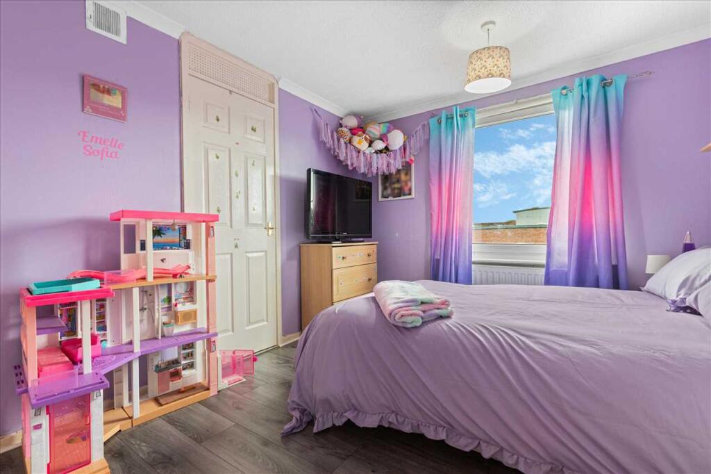 Bedroom Two (3)