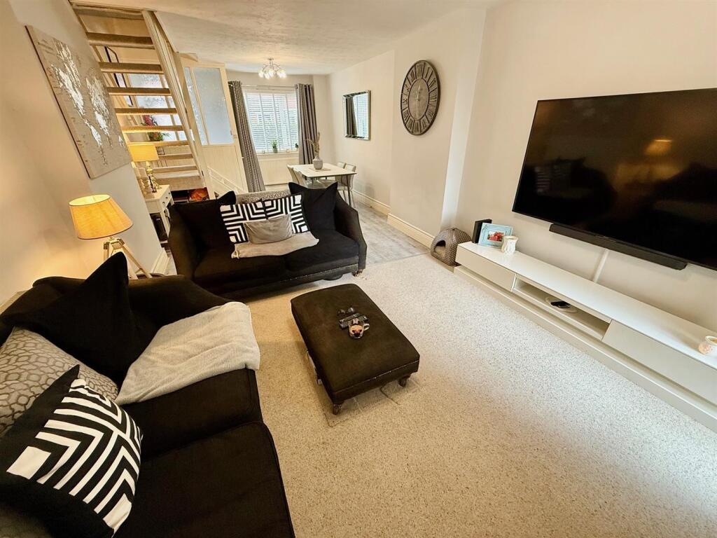 Open Plan Lounge/Dining Room