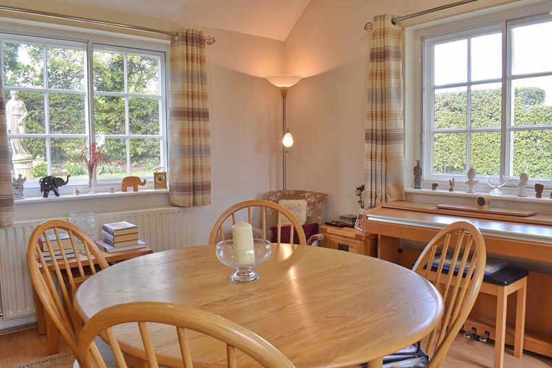 dining room/bed