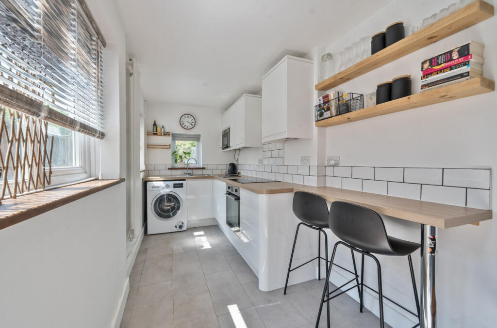 1305724-8-6849925...