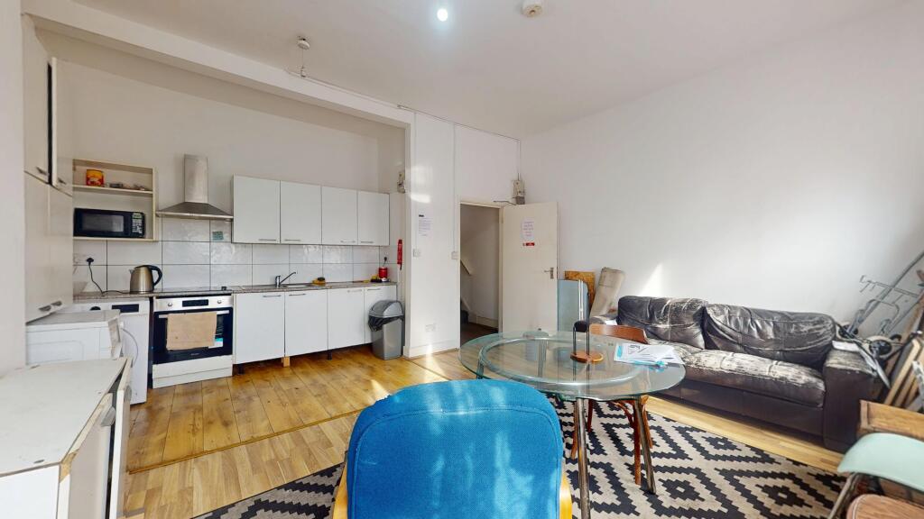 8 Brampton Park Road, Hornsey, London, N22 6BG