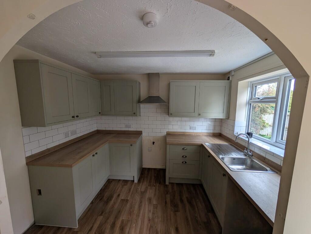 23 Badgers Way, Sturminster Newton, Dorset, DT10 1DA