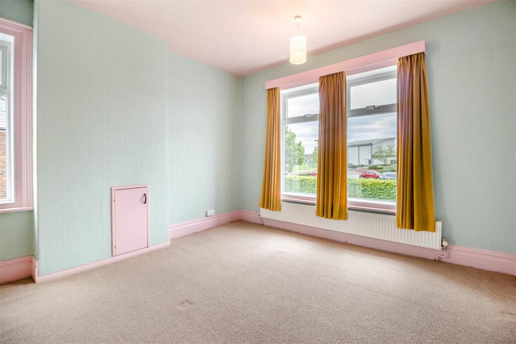 8647545-interior05.jpg