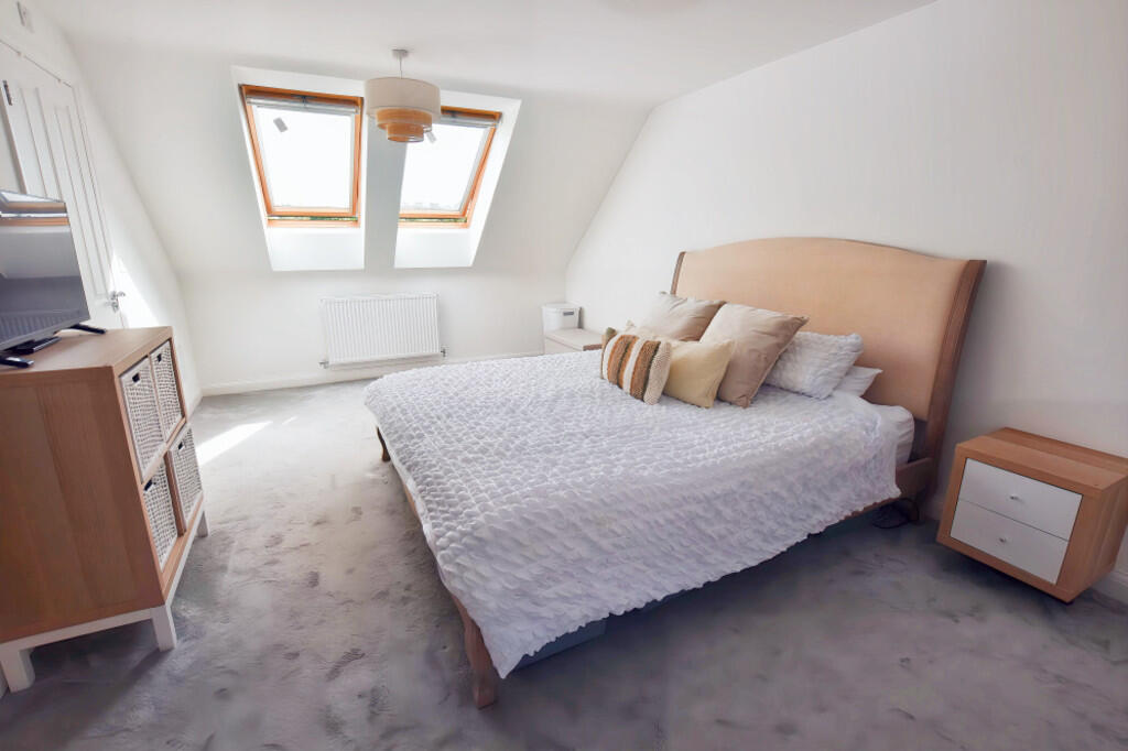 Principal Bedroom...
