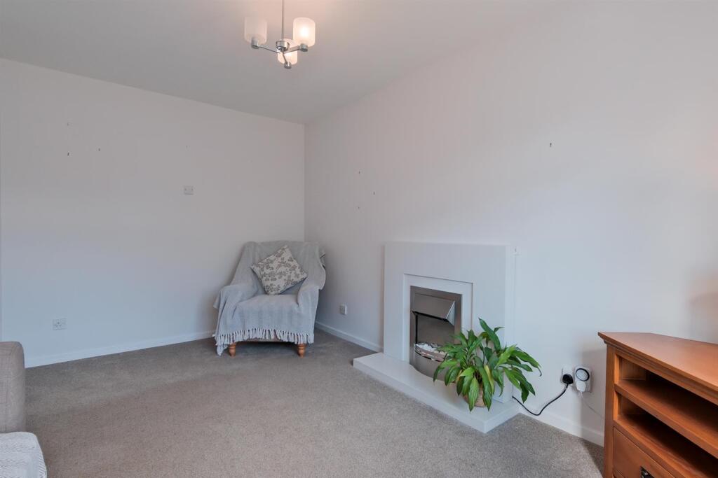 013-18 Calderbank View, Baillieston G69 7RL.jpg