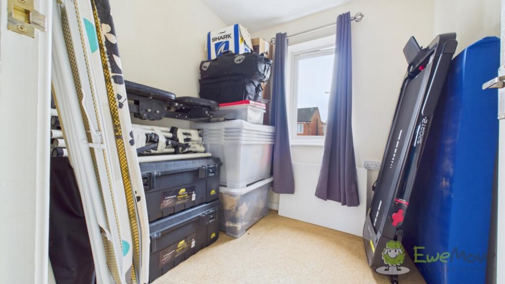 Lrg_CAM03669G0-PR0019-STILL013