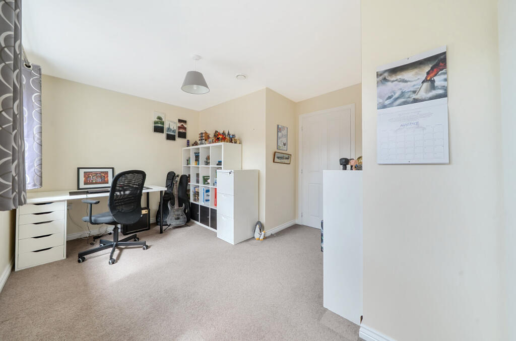 1339953-15-689dcf...