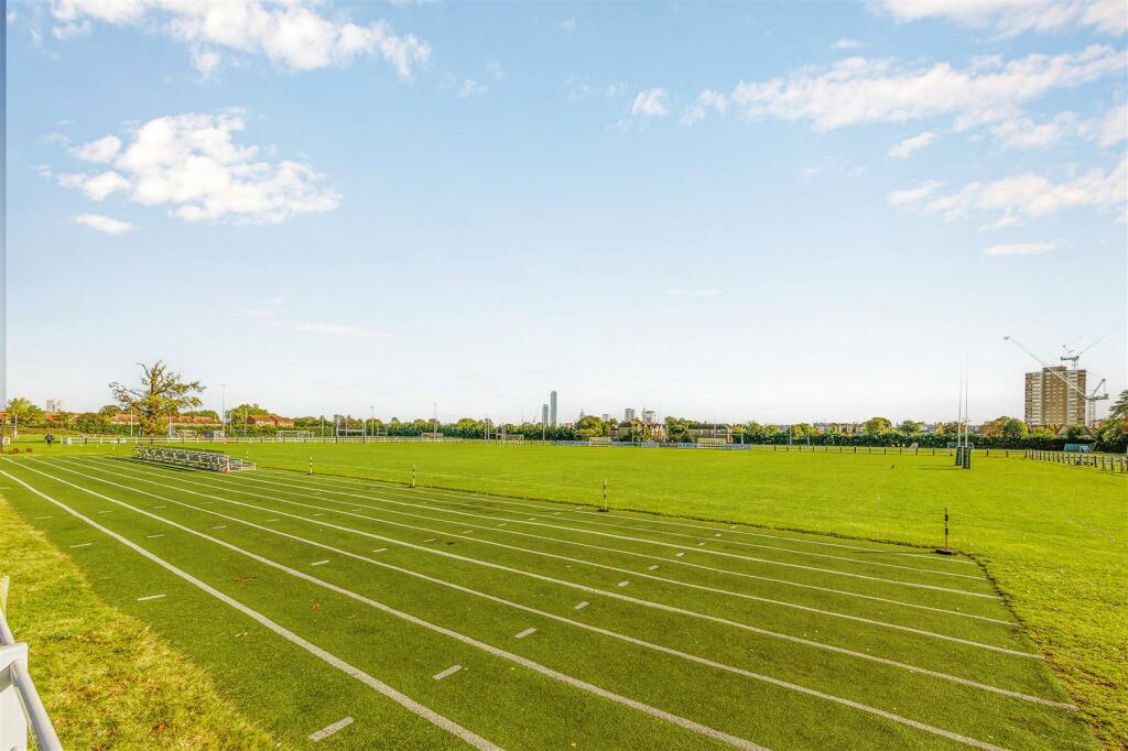 8 Twyford Avenue-8.jpg