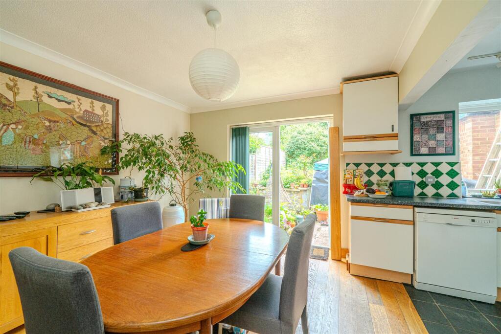 50-Langley-Crescent-1015.jpg
