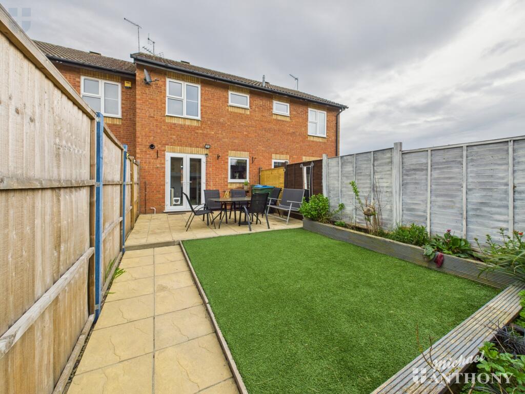 CAM03852G0-PR0254-STILL015