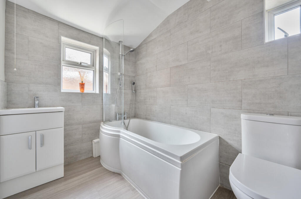 1315587-21-6866a3...