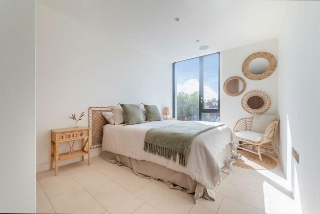 BEDROOM1a.jpg