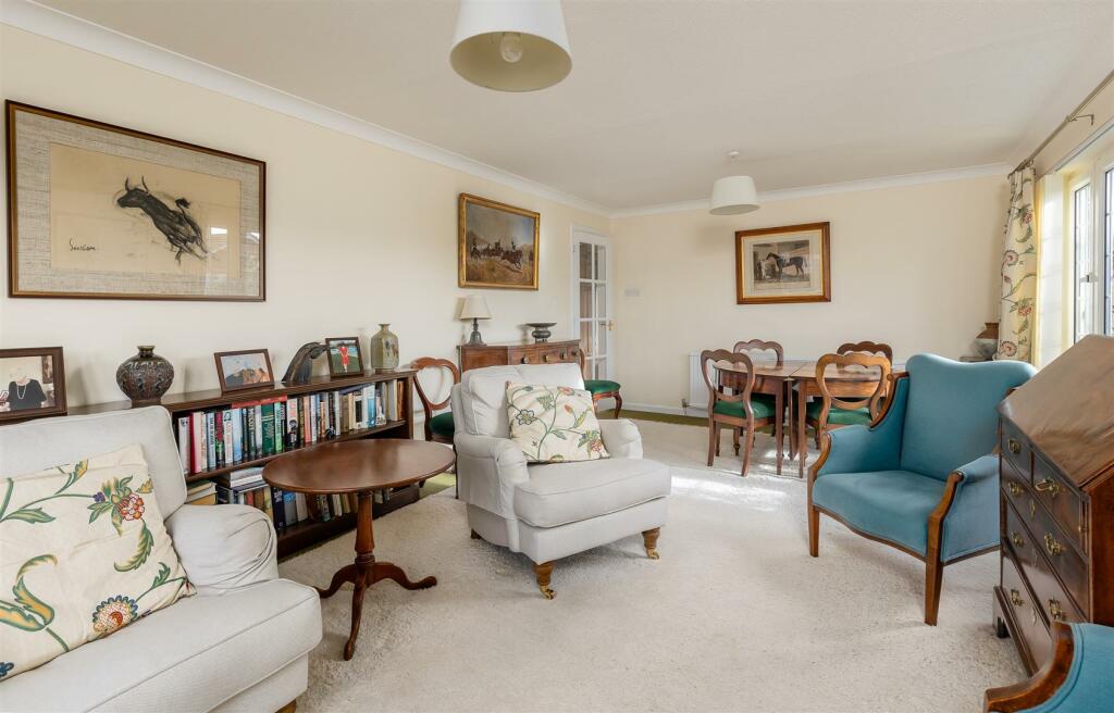 sitting room blur.jpg
