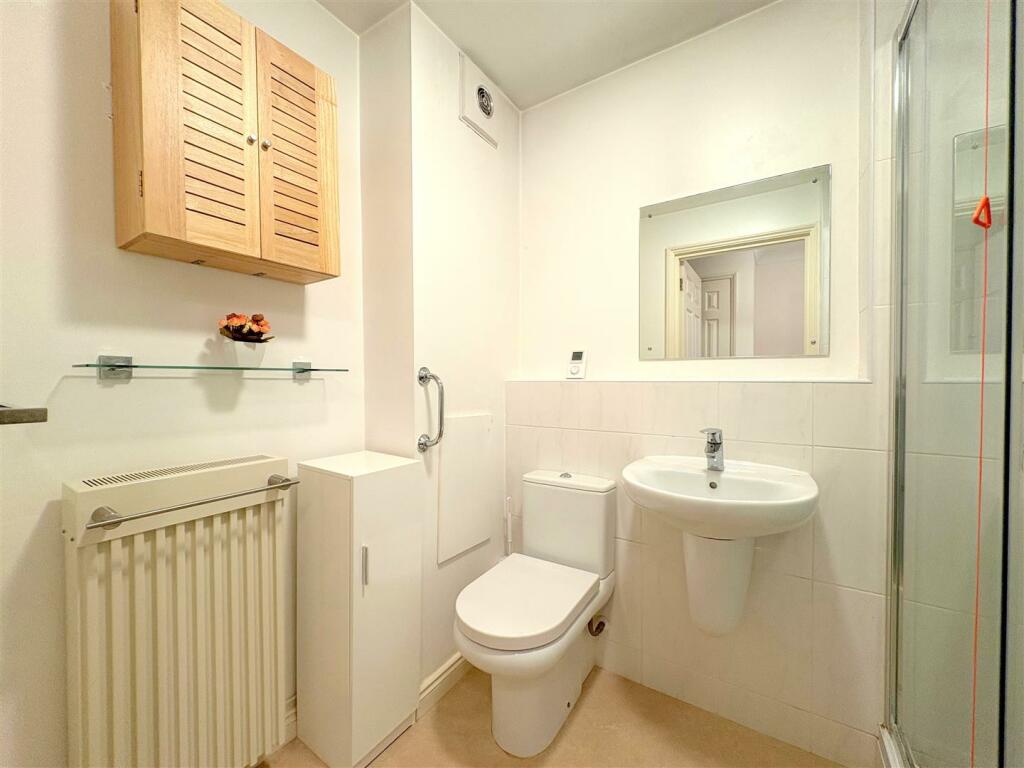 Bathroom - 3 New.jpg