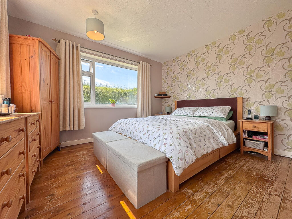 Bed 3 (2)
