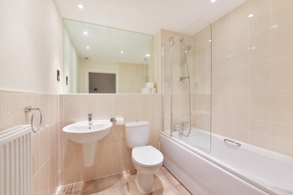 Family bathroom