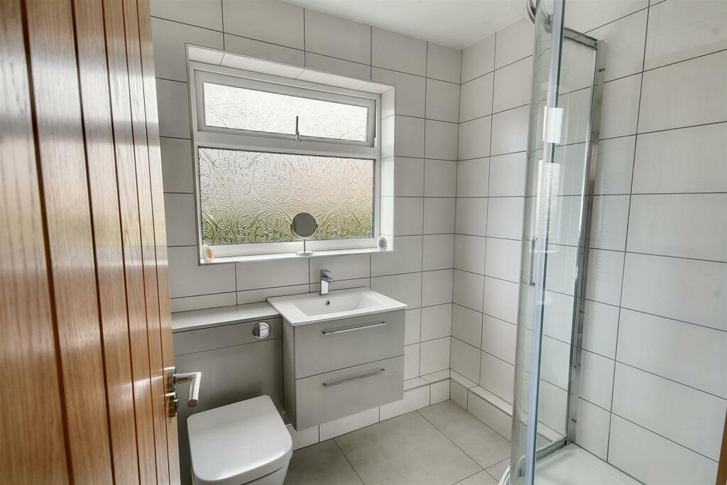 bathroom.jpeg