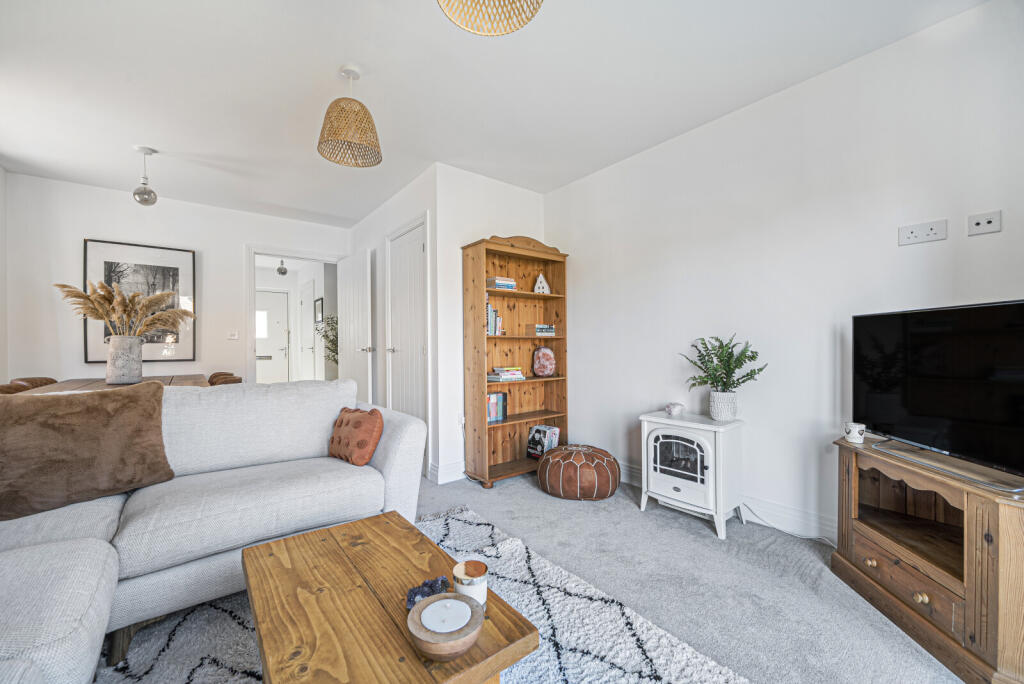 1348860-9-68bed5f...