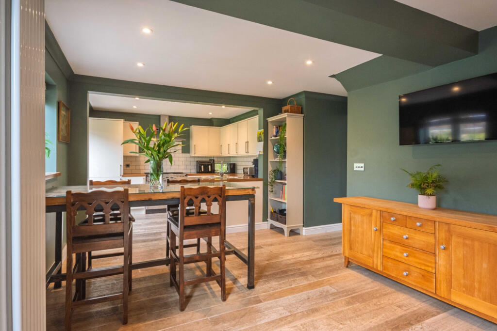 Open Plan Kitchen/Dining/Living