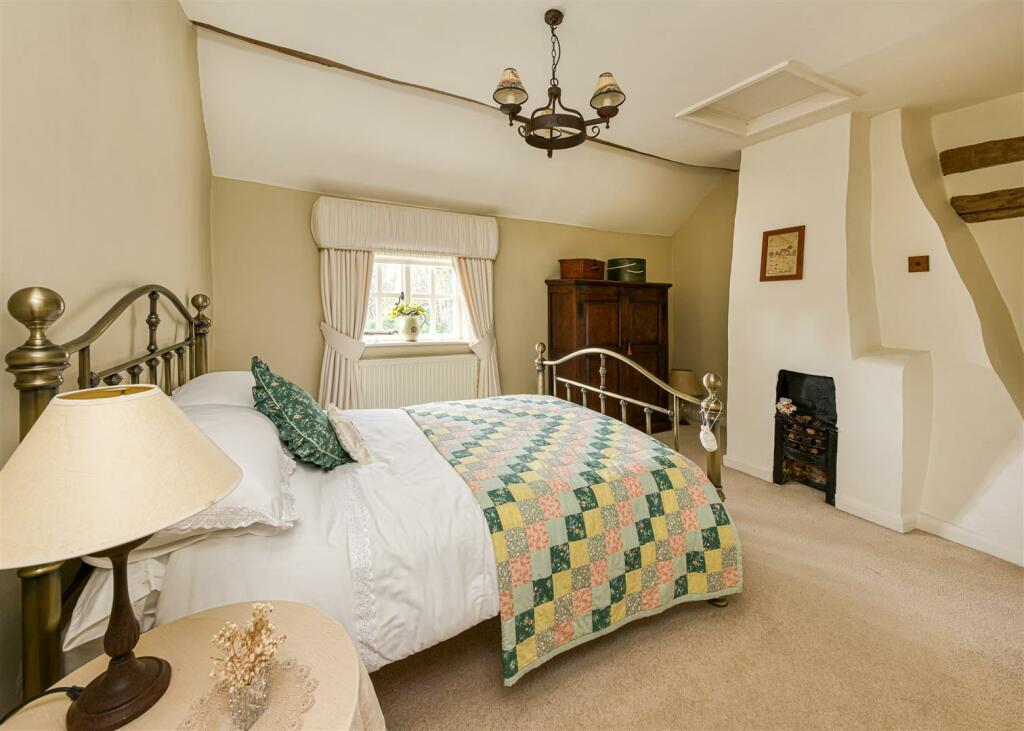 4 Shop Lane-bed3.jpg